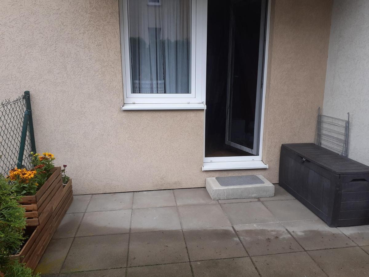 Sloneczny Apartament Z Malym Ogrodkiem Wejherowo Kültér fotó