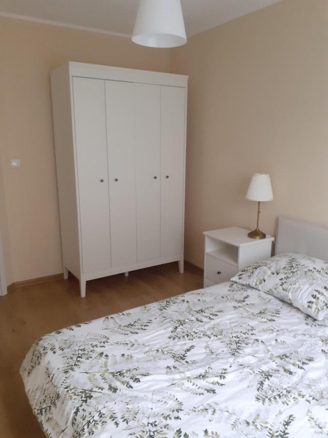 Sloneczny Apartament Z Malym Ogrodkiem Wejherowo Kültér fotó