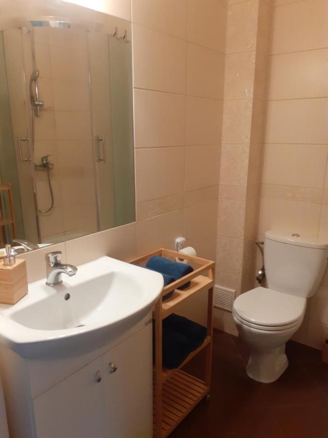 Sloneczny Apartament Z Malym Ogrodkiem Wejherowo Kültér fotó